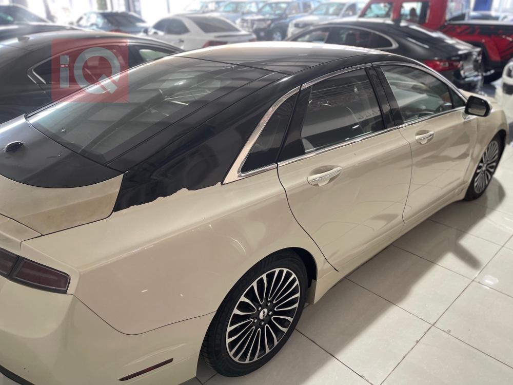 Lincoln MKZ